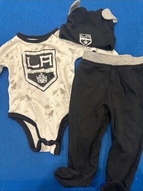 NHL Los Angeles Kings Black & White Baby Matching Set